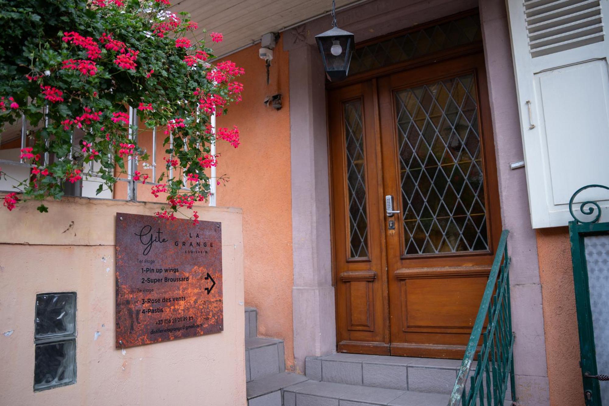 Gite La Grange Eguisheim Bagian luar foto